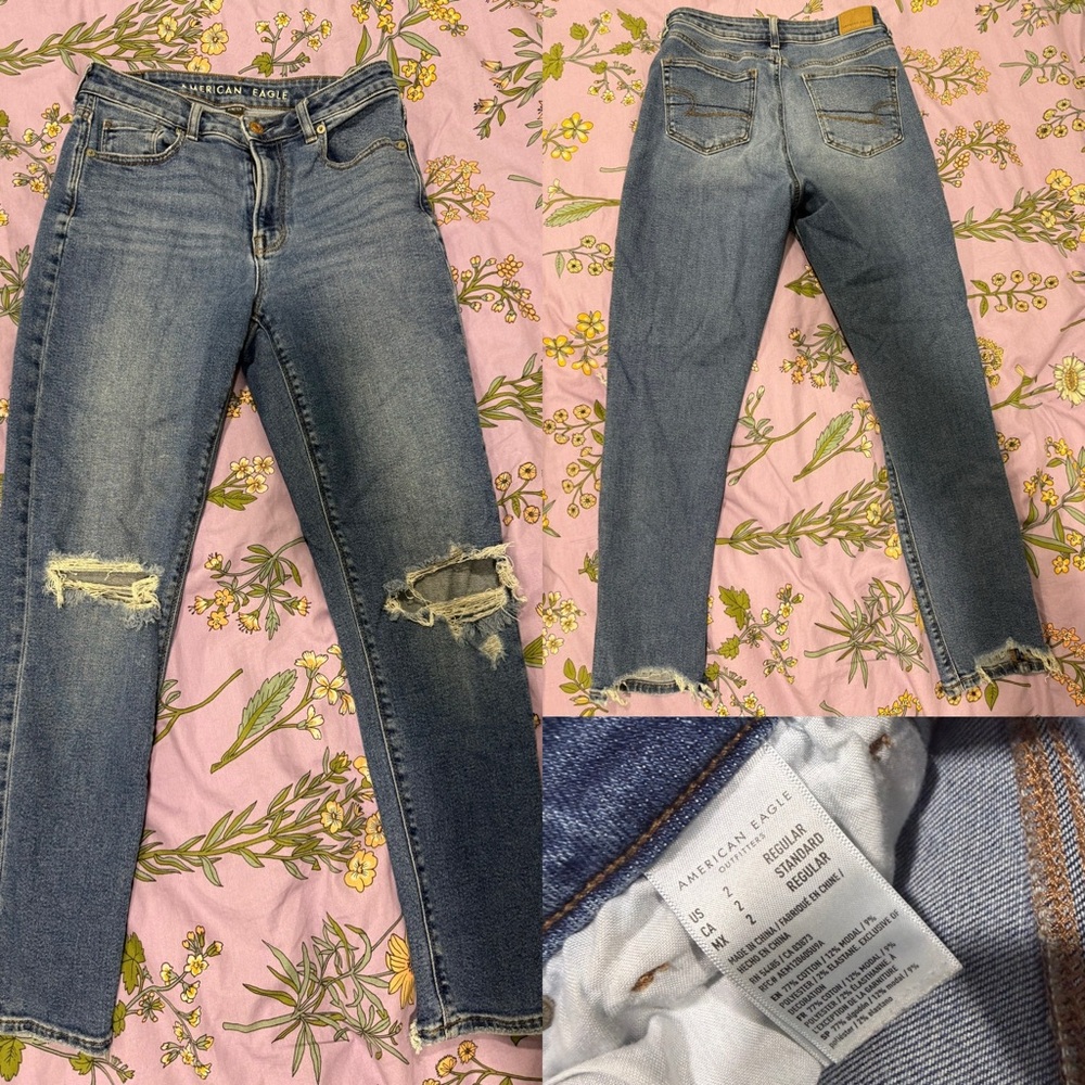 American Eagle Outfitters Light Blue Distressed Ankle Jeans